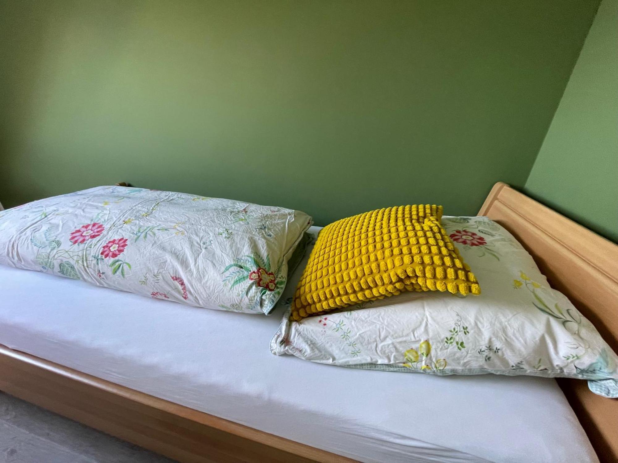 Appartement Mit Zwei Schlafzimmern Borgholzhausen Luaran gambar