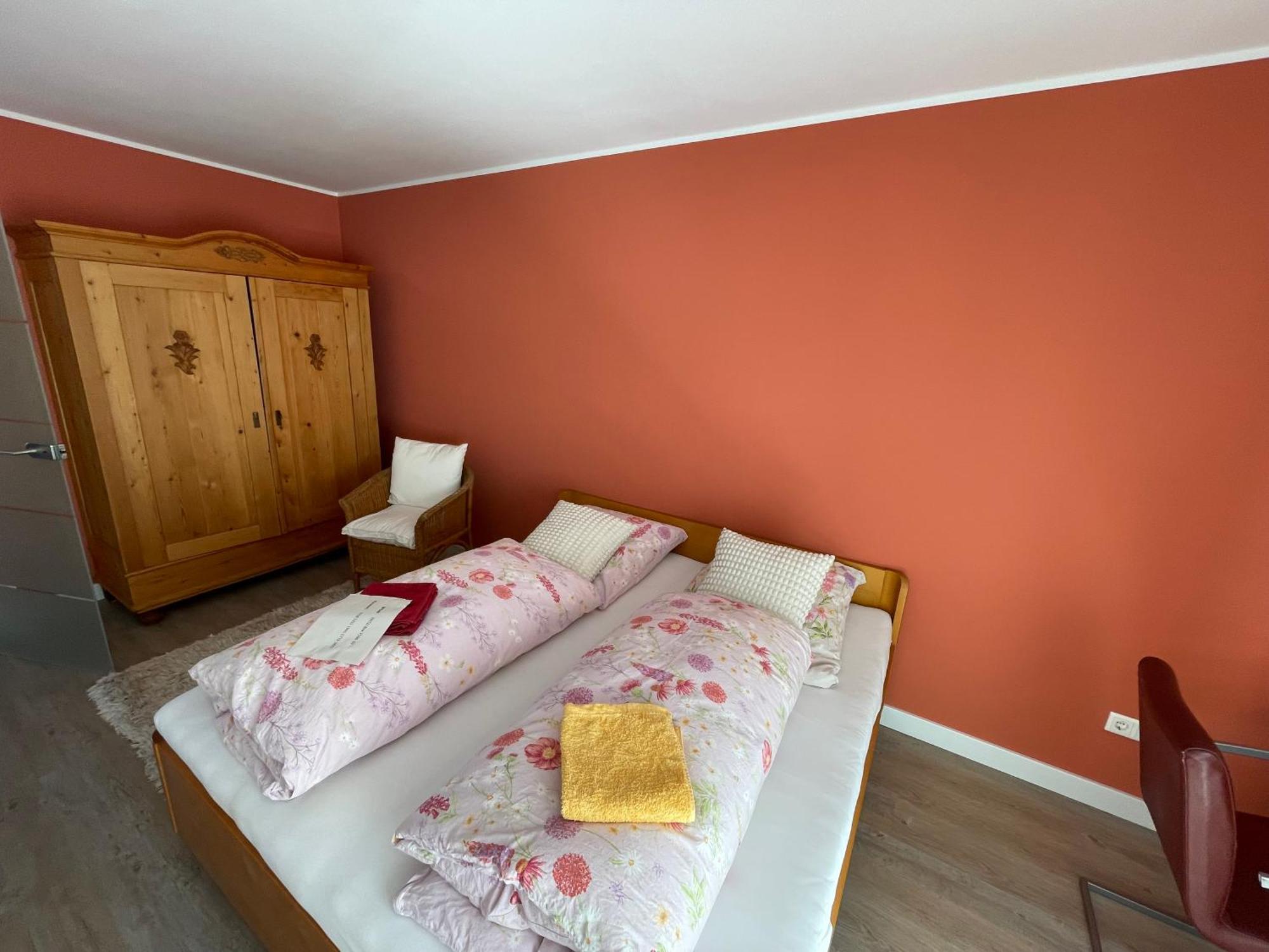 Appartement Mit Zwei Schlafzimmern Borgholzhausen Luaran gambar